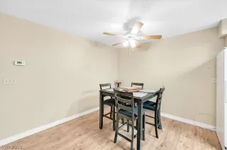 Photo #6: 2389641 Listing