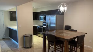 Photo #6: 2389731 Listing