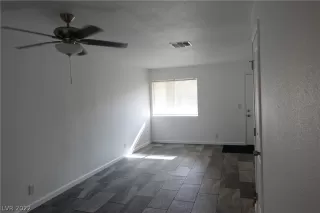 Photo #1: 2389752 Listing