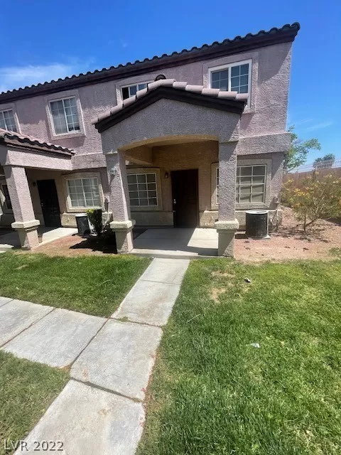 MLS: 2389754 Condo For Sale