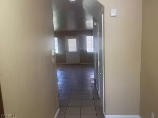 Photo #1: 2389754 Listing 