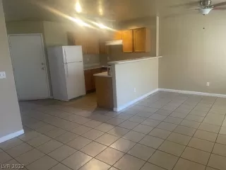 Photo #4: 2389754 Listing 