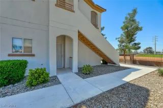 Photo #1: 2389780 Listing