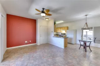 Photo #3: 2389780 Listing