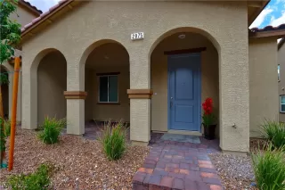 Photo #1: 2389814 Listing 