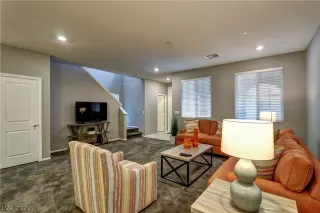 Photo #6: 2389814 Listing 