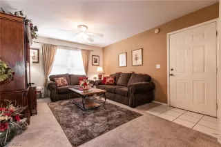 Photo #1: 2389819 Listing