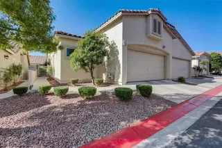 Photo #1: 2389836 Listing 