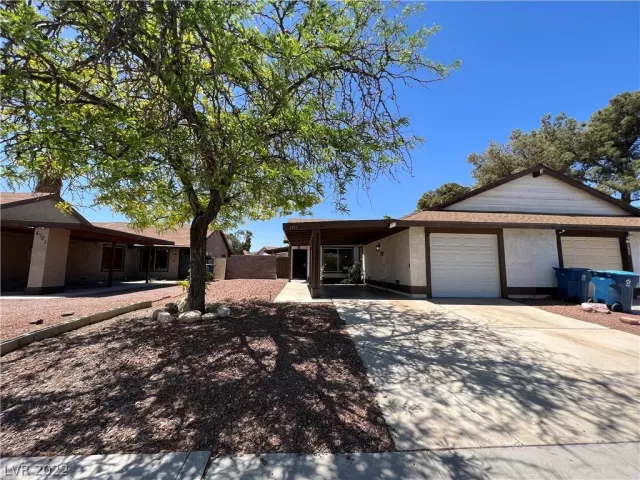 MLS: 2389921 Condo For Sale