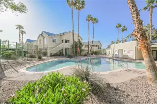 Photo #1: 2389924 Listing