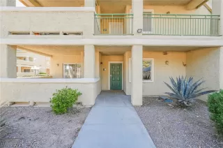 Photo #4: 2389924 Listing