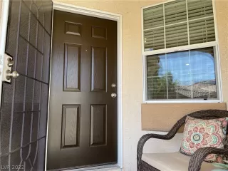 Photo #4: 2389943 Listing 