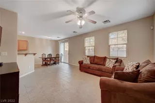 Photo #3: 2389960 Listing