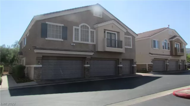 MLS: 2389995 Condo For Sale