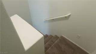 Photo #5: 2389995 Listing