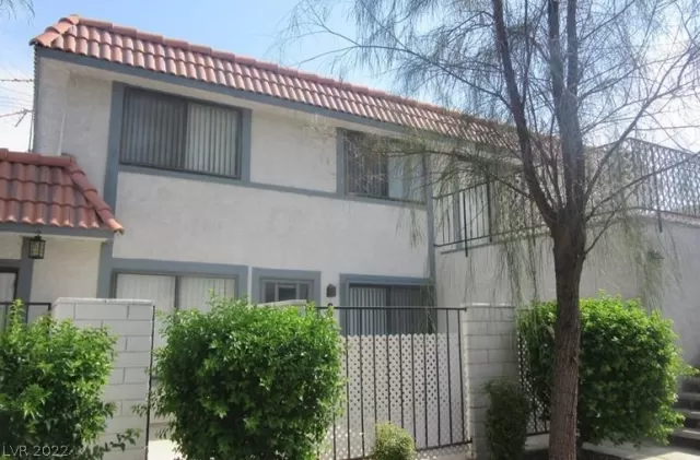 MLS: 2390006 Condo For Sale