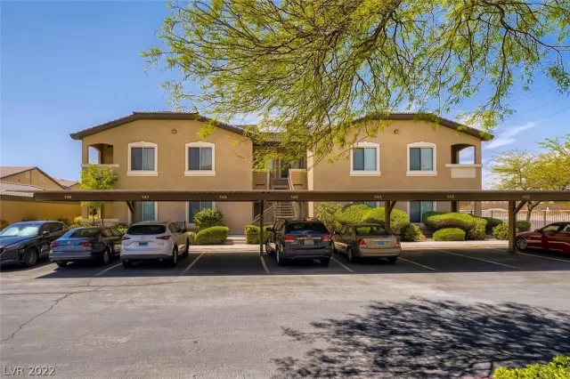 MLS: 2390031 Condo For Sale