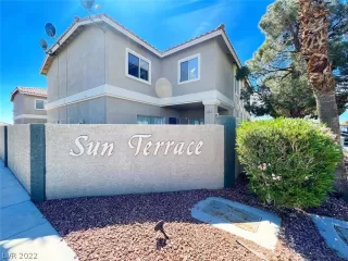 Photo #1: 2390058 Listing 