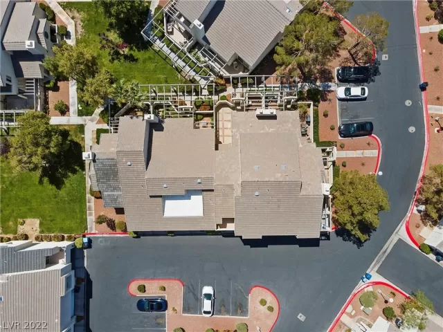 MLS: 2390102 Condo For Sale