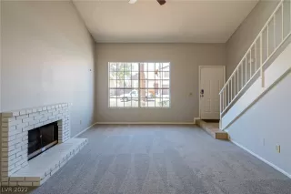 Photo #2: 2390105 Listing