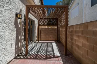 Photo #4: 2390105 Listing