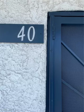 Photo #1: 2390111 Listing