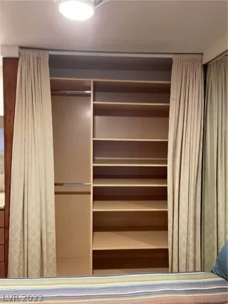 Photo #6: 2390111 Listing