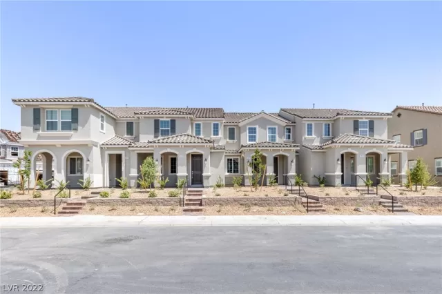 MLS: 2390198 Condo For Sale