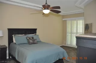 Photo #4: 2390200 Listing 