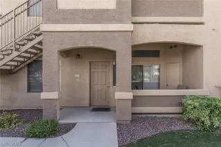 Photo #1: 2390222 Listing