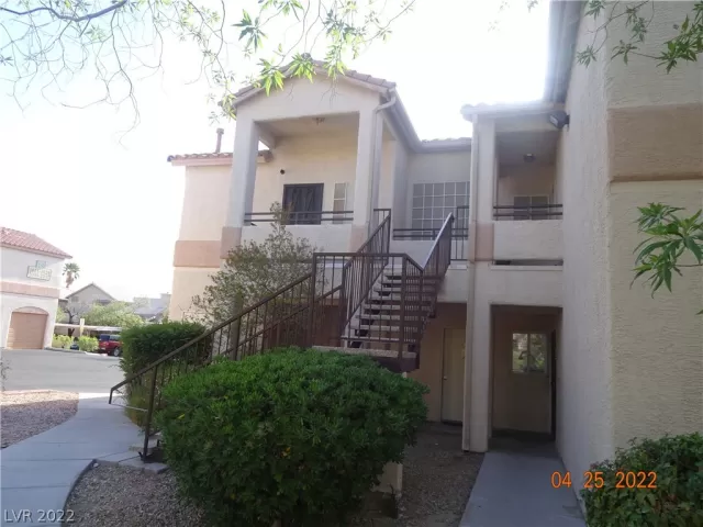 MLS: 2390227 Condo For Sale