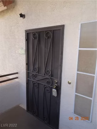 Photo #5: 2390227 Listing 