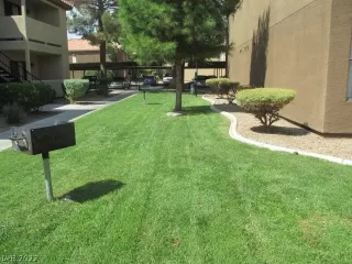 Photo #1: 2390250 Listing 