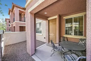 Photo #1: 2390261 Listing