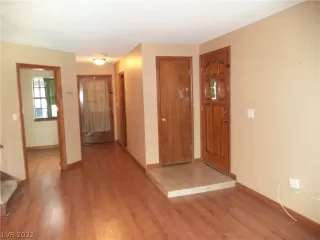 Photo #6: 2390311 Listing 