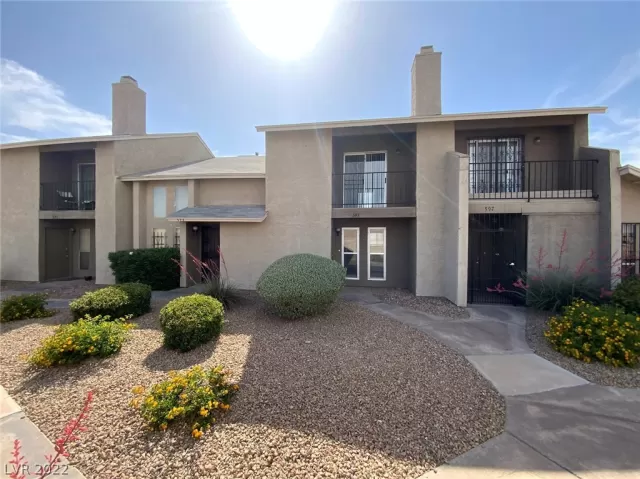 MLS: 2390319 Condo For Sale