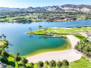 Photo #2: 2390327 Listing