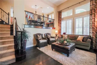 Photo #5: 2390327 Listing