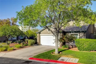 Photo #1: 2390395 Listing