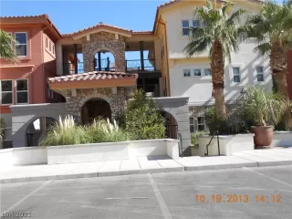 Photo #4: 2390404 Listing 