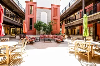 Photo #6: 2390404 Listing 