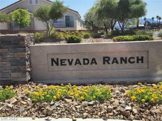 Photo #2: 2390440 Listing 