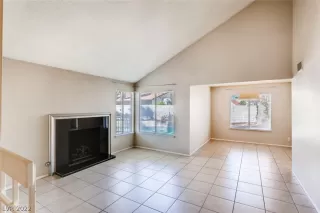 Photo #1: 2390457 Listing 