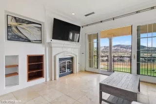 Photo #4: 2390480 Listing 