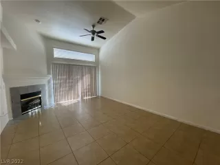 Photo #2: 2390482 Listing 