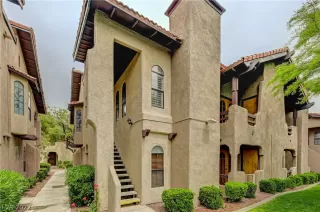 Photo #1: 2390487 Listing 