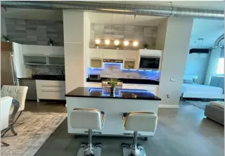 Photo #1: 2390615 Listing 