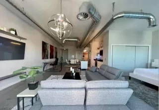 Photo #2: 2390615 Listing 