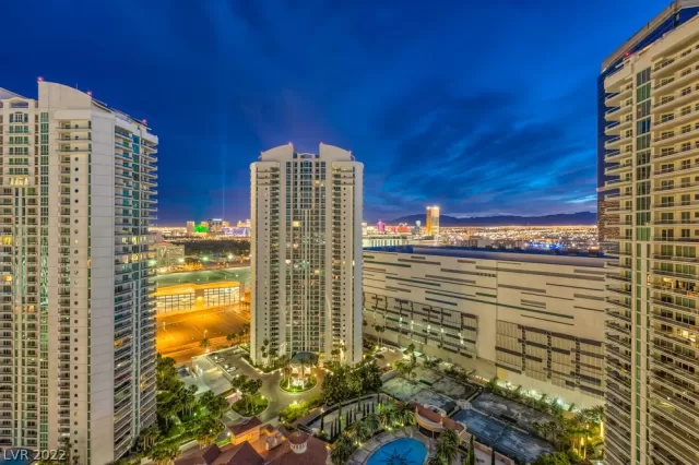 MLS: 2390622 Condo For Sale