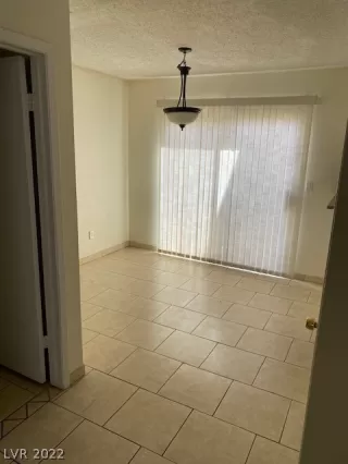 Photo #4: 2390623 Listing 